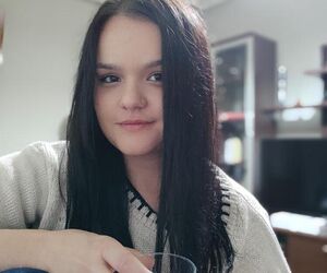 María